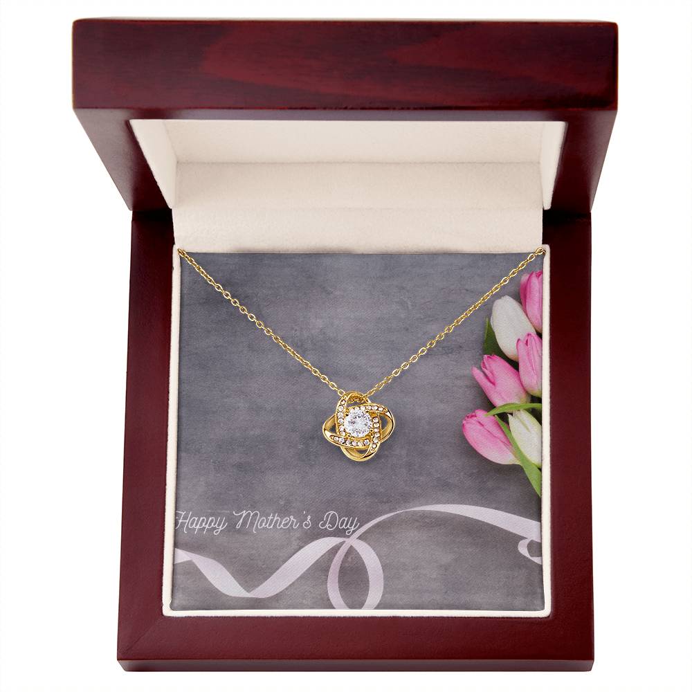 Gift Mom or the Woman if your life, a Piece of Your Heart: Personalized Jewelry That Speaks Volumes