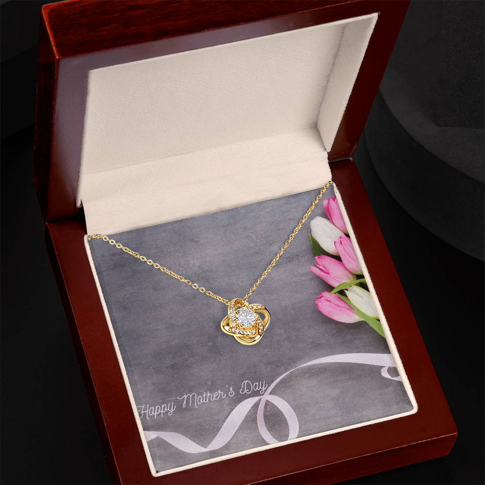 Gift Mom or the Woman if your life, a Piece of Your Heart: Personalized Jewelry That Speaks Volumes